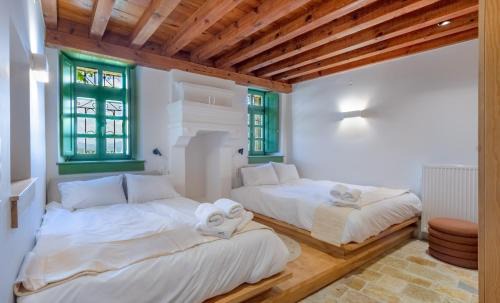 Vitsa Hostel | Starry Land