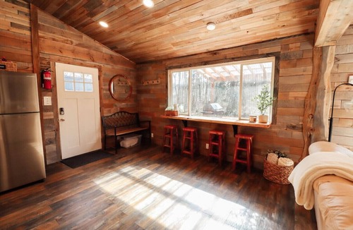Raymond Cabin | Starry Night Cabin