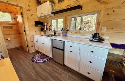 Stanton Cabin | Starry Night | Hot Tub | Brand New Studio