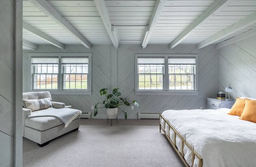 Reading House | Starry Nights at Comet Farm: A Scenic Haven Near Woodstock and Okemo