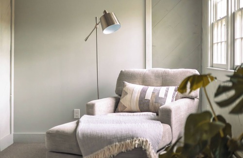 Reading House | Starry Nights at Comet Farm: A Scenic Haven Near Woodstock and Okemo