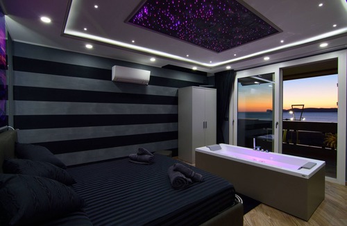 Lido House | Starry Sky Charming House