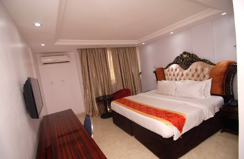 Gwarinpa Estate Hotel | Starview Palace Hotel