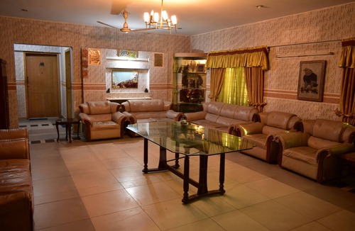 Loralai District Hotel | State Continental Guest House