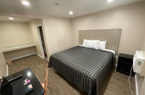 South Gate Hotel | State Motel