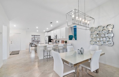 Biggar Condo | Stately appointed 2/2 within the coveted Babcock National Golf & Country Club.