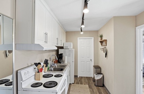 Appleton Apartment | Stateview 203 - 1BR + Free Co-Working Space