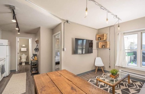 Appleton Apartment | Stateview 203 - Downtown 1 Bedroom Apartment
