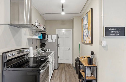 Appleton Apartment | Stateview 204 - 2BR + Free Co-Working Space