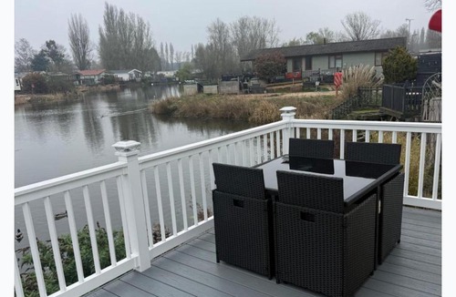 Great Houghton House | Static Caravan 3 Bed Sleeps 6 Waterside No Pets