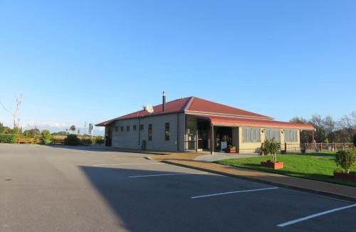 Hokitika Hotel | Stations Inn