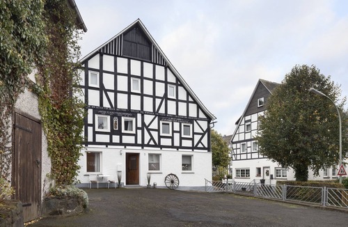 Boedefeld House | "Stay" 200-year-old farmhouse with pool and garden for up to 26 people