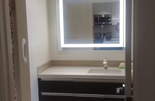 Crescent Heights Condo | Stay A While at Centre Green - Free UG Parking!