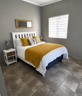 Newton Park Apartment | Stay a While Self catering - Close to Greenacres Hospital, free Wi-Fi, and secure parking