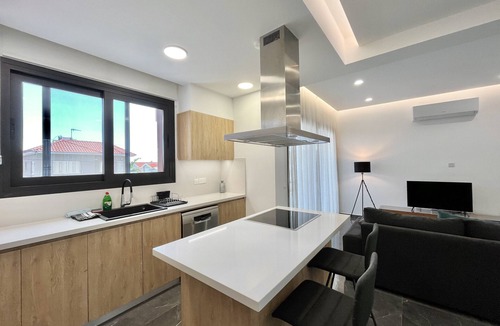 Agios Athanasios Apartment | STAY Anna Residence City View Apartment 101