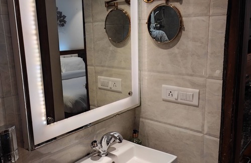 Sector 70 Hotel | Stay At 203