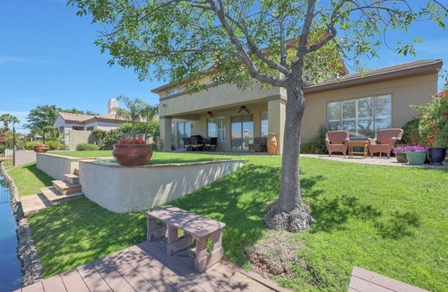 Chandler House | Stay at Bartlett Way- 4bd Waterfront Retreat