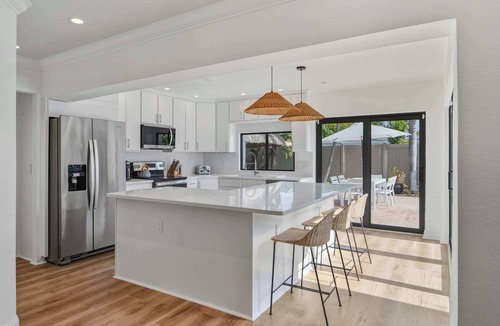 Lighthouse Point House | Stay At Lighthouse Point