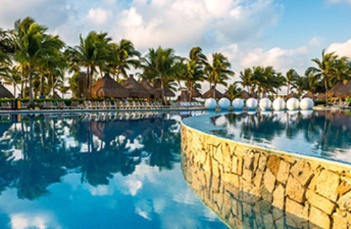 Playacar Resort | Stay at the Incredible Vidanta Resorts in Mexico with Family or Friends!
