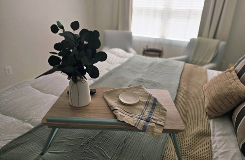Annapolis House | Stay Barefoot Bikes Kayaks Bay Access USNA