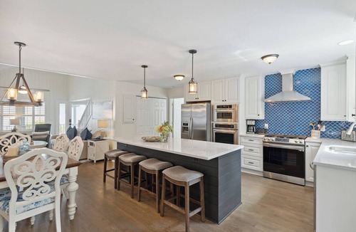Pelican Bay House | Stay @ Deja Bleau on Isle of Palms