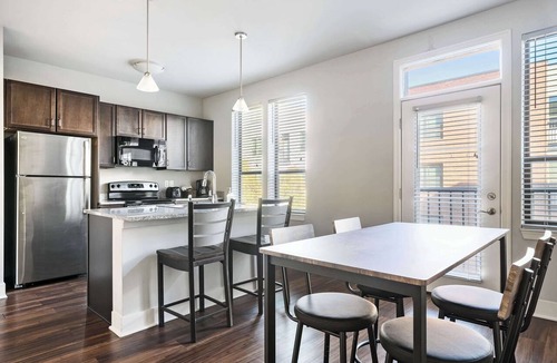 Mile Square Apartment | Stay Downtown! Modern Indy Condo w/Free Parking