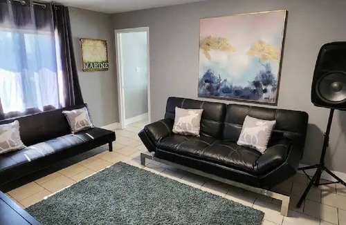 Central Alberta House | Stay for a while & live the lake front life-style!