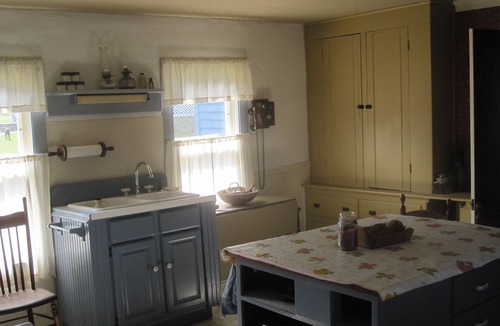 Jamestown House | Stay in an authentic 1823 post-and-beam framed Federal style rural farmhouse.