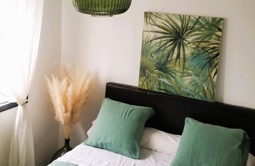 Ouest Bed & Breakfast | Stay in Le Mans: B&B with private shower room and free parking