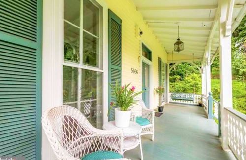 Mount Washington House | Stay in Prince Charming's 3-bedroom house in Baltimore