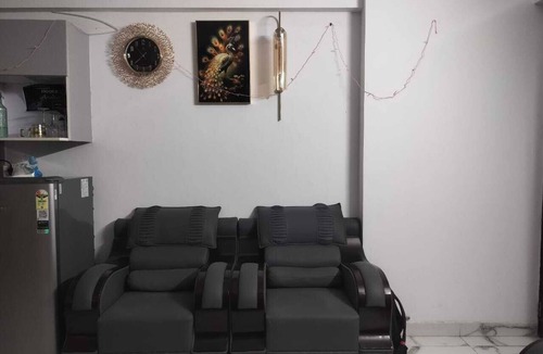 Gurugram Apartment | Stay in Style – Premium 1BHK with Pool & Gym Near IGI Airport