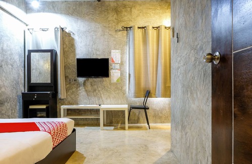 Chang Phueak Hotel | STAY MAYB