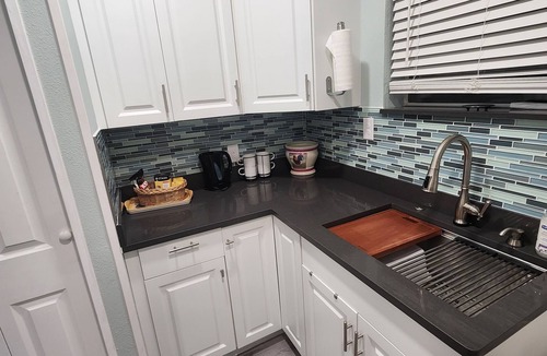 Melbourne Apartment | Stay minutes from Downtown and beaches!
