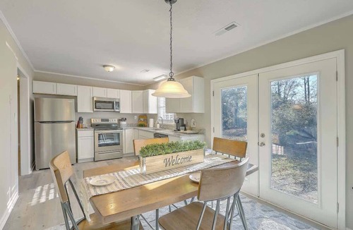 Goose Creek House | Stay near all Chas attractions, quiet comfort with fenced yard!