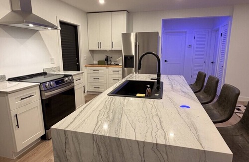 Golden Glades House | Stay Near the Action - FIFA Hard Rock Stadium & Beaches