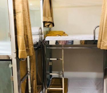 Goregaon East Hostel | STAY POINT A/C DORMITORY