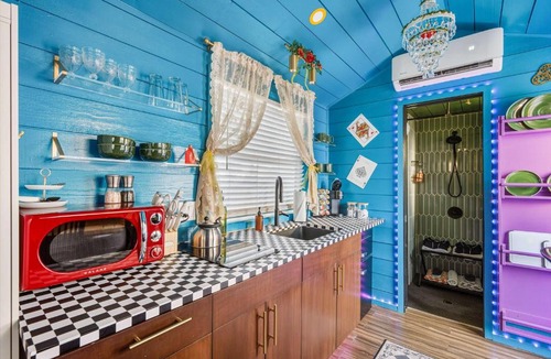 Overlook Apartment | Stay Portland - Mississippi Micro-Luxe - Mid-Century Style