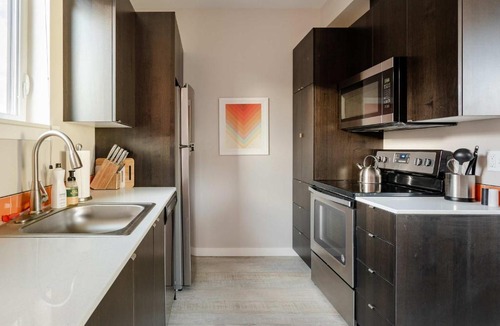 Belmont Apartment | Stay Portland - The Mid-Century Cabin in Portland - Thrift & Eat