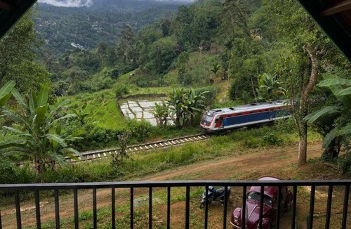 Ella House | Stay Rail Ella