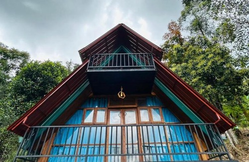 Ella House | Stay Rail Ella