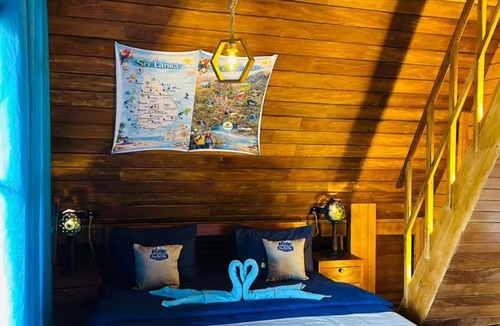 Ella House | Stay Rail Ella