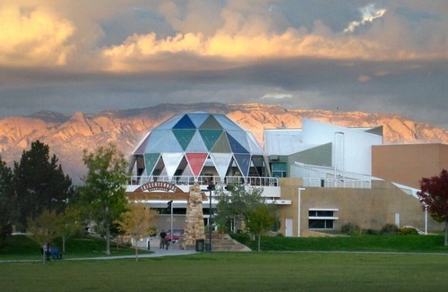 Albuquerque Hotel | Stay Steps from the Airport with Easy Access to UNM and Downtown ABQ - 2 Units