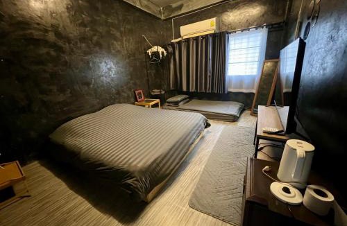 Yan Nawa Hostel | Stay Strays Hostel