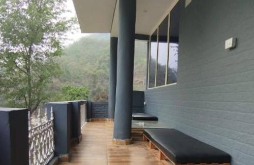 Sirala Apartment | STAY SUKOON- Mixed room