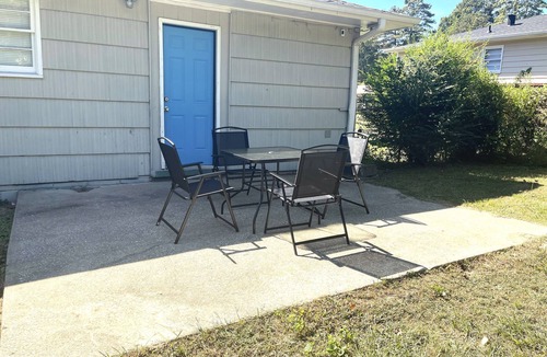 New Castle House | Stay @ The Springhill- Remodeled - 15 Minutes to DT