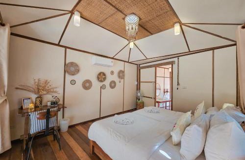 Ban Ton Lung Cabin | Stay wild & cafe