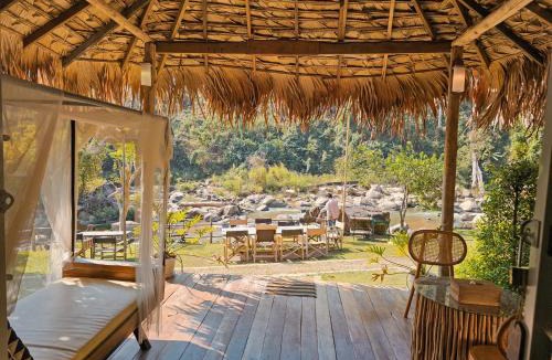 Ban Ton Lung Cabin | Stay wild & cafe
