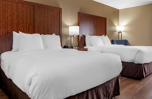 Homewood House | Stay With Us & Feel Our Home Away From Home