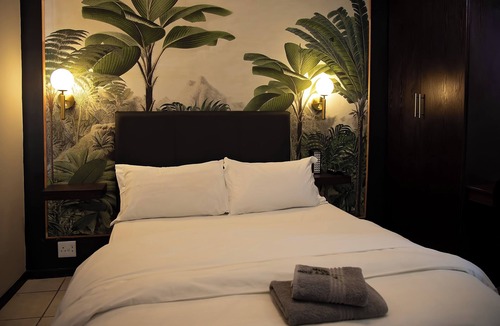 Tsantsabane House | Stay