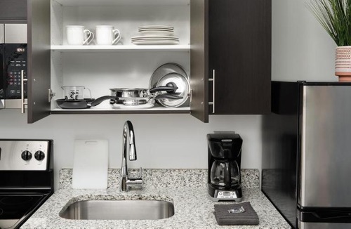 Jackson Hotel | stayAPT Suites Jackson